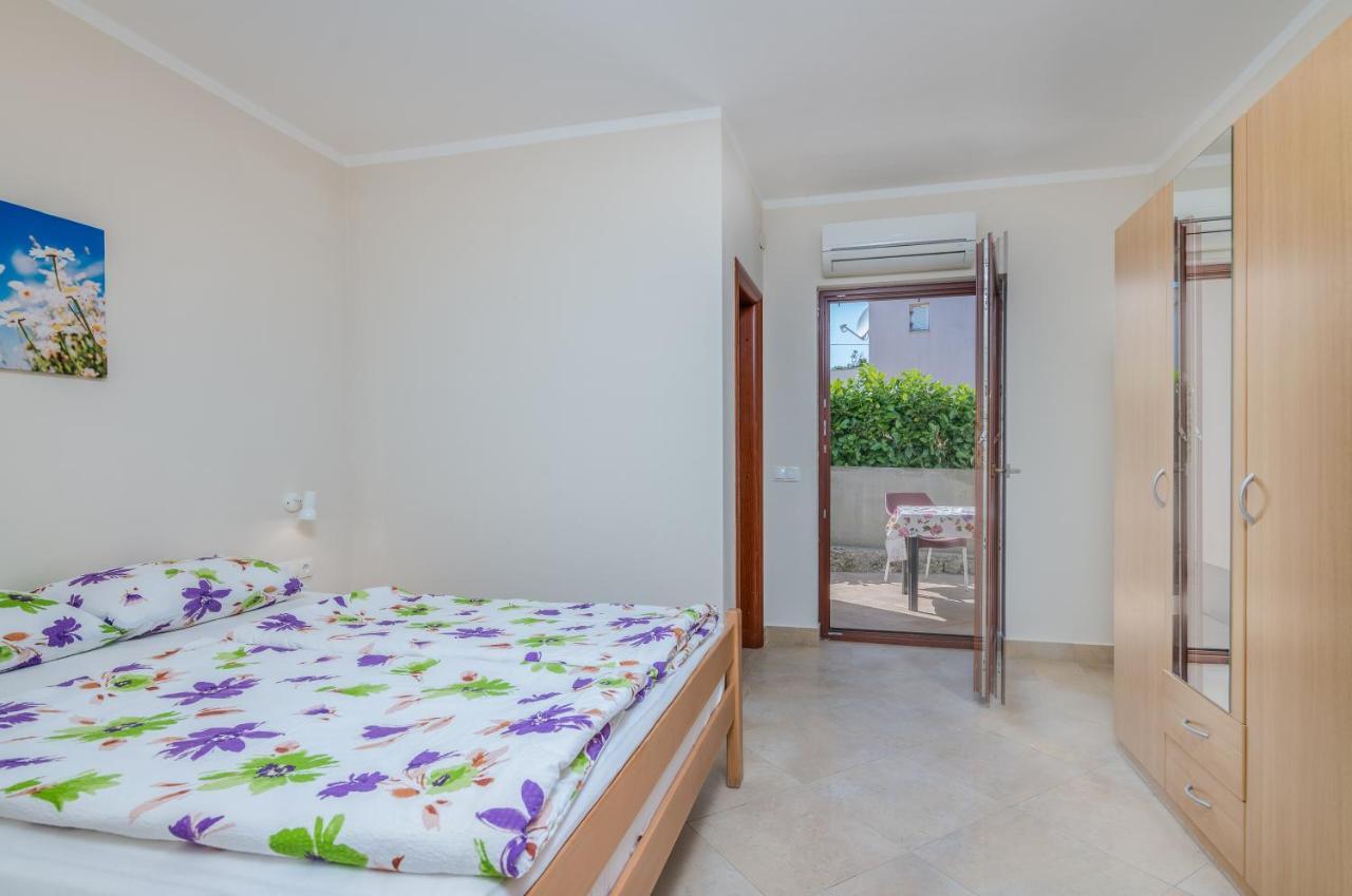 Apartment Josip